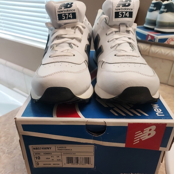 New Balance NB574WNY Size 10 - Picture 2 of 9